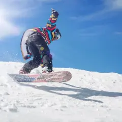 Idealny strój na snowboard: unikaj błędów i wybierz najlepsze ubrania