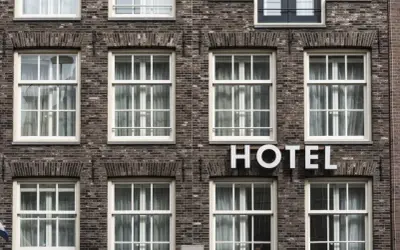 Ile kosztuje budowa hotelu? Odkryj ukryte koszty i czynniki wpływające