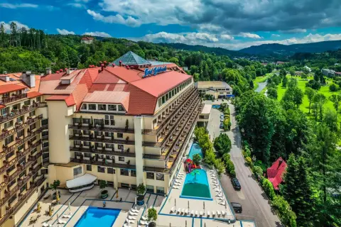 Kiedy powstał hotel Gołębiewski w Wiśle? Historia, którą warto znać