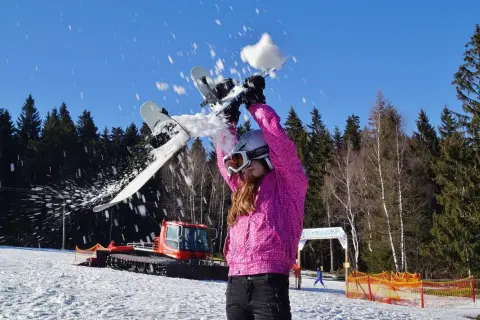 Ile zarabia instruktor snowboardu? Zaskakujące fakty o wynagrodzeniu
