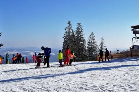 Stoki narciarskie Bieszczady - idealne trasy dla każdego narciarza