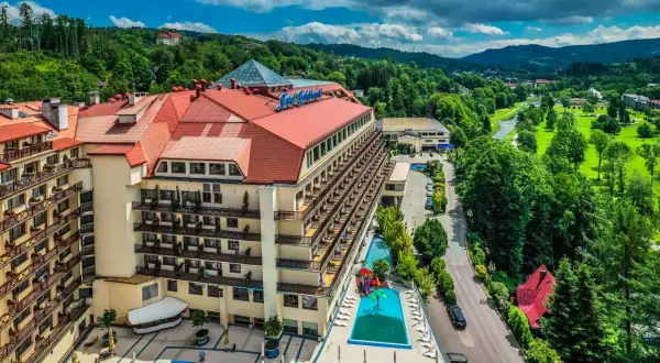 Kiedy powstał hotel Gołębiewski w Wiśle? Historia, którą warto znać