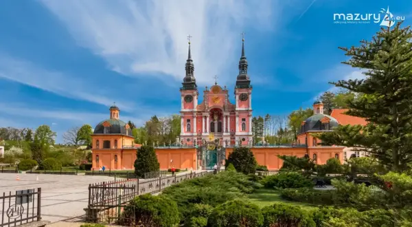 Święta Lipka atrakcje: Odkryj niezwykłe miejsca i wydarzenia