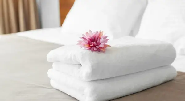 Czy w hotelu są ręczniki? Sprawdź, co powinieneś wiedzieć przed wizytą