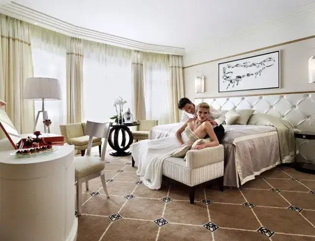 Zdjęcie Co to jest suita w hotelu? Odkryj luksus i komfort, które oferuje